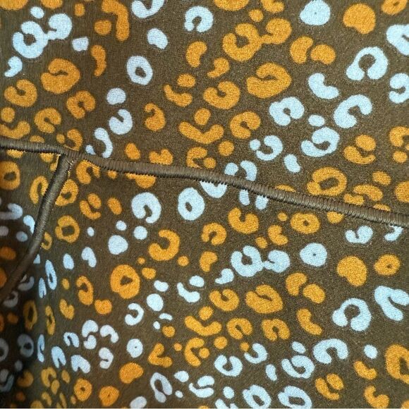 Offline by aerie Real Me 7/8 Leggings - Picture 6 of 6